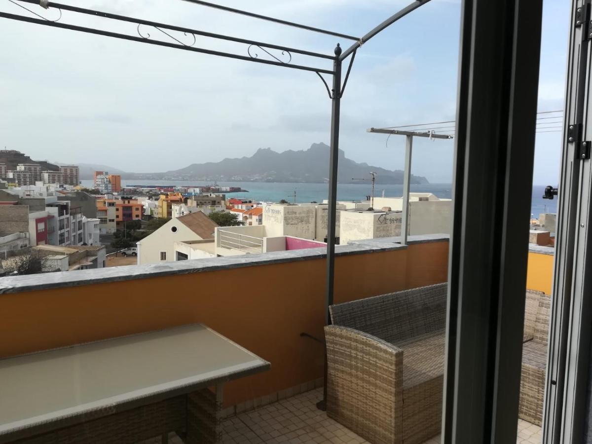 Private Apartament Celestina & Carlos Mindelo Bagian luar foto