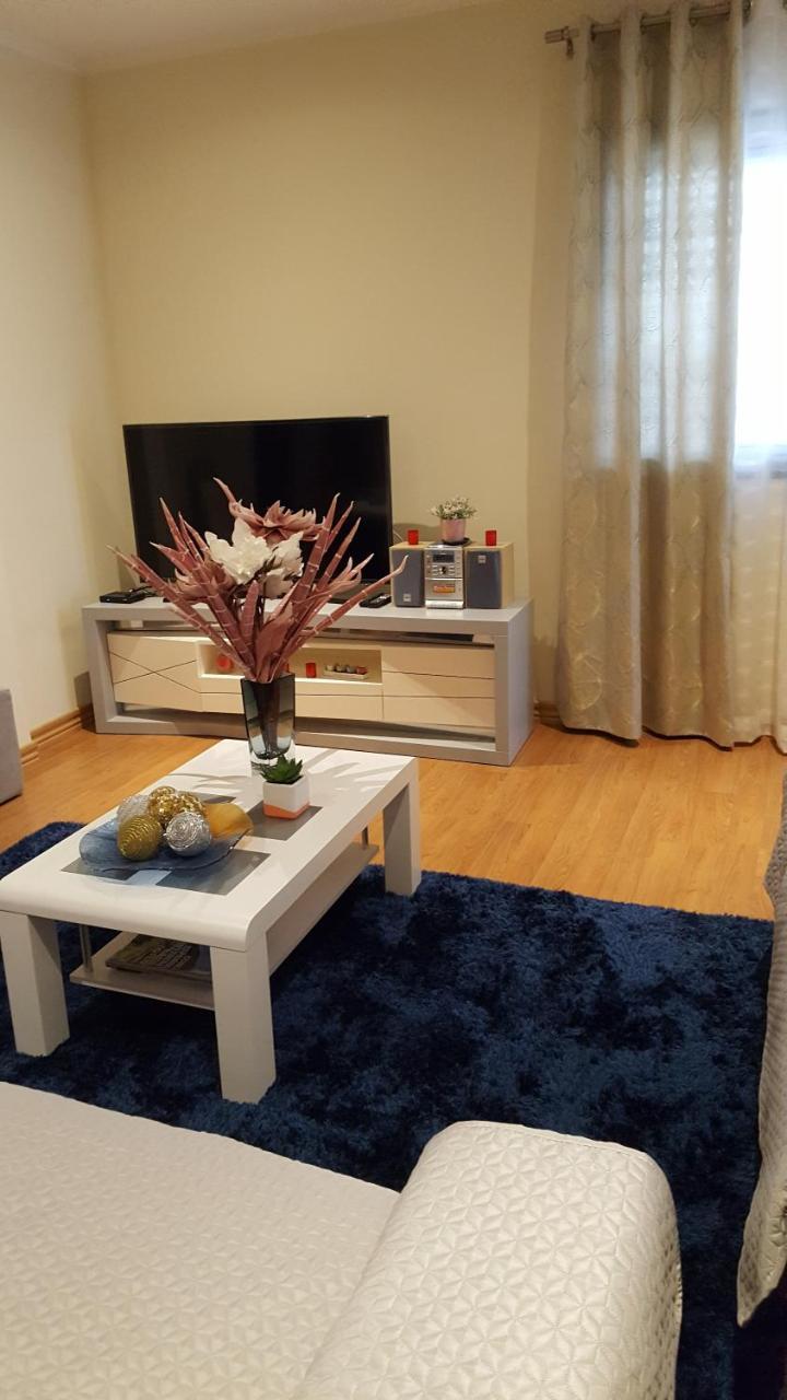 Private Apartament Celestina & Carlos Mindelo Bagian luar foto
