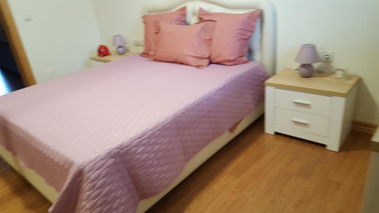 Private Apartament Celestina & Carlos Mindelo Bagian luar foto