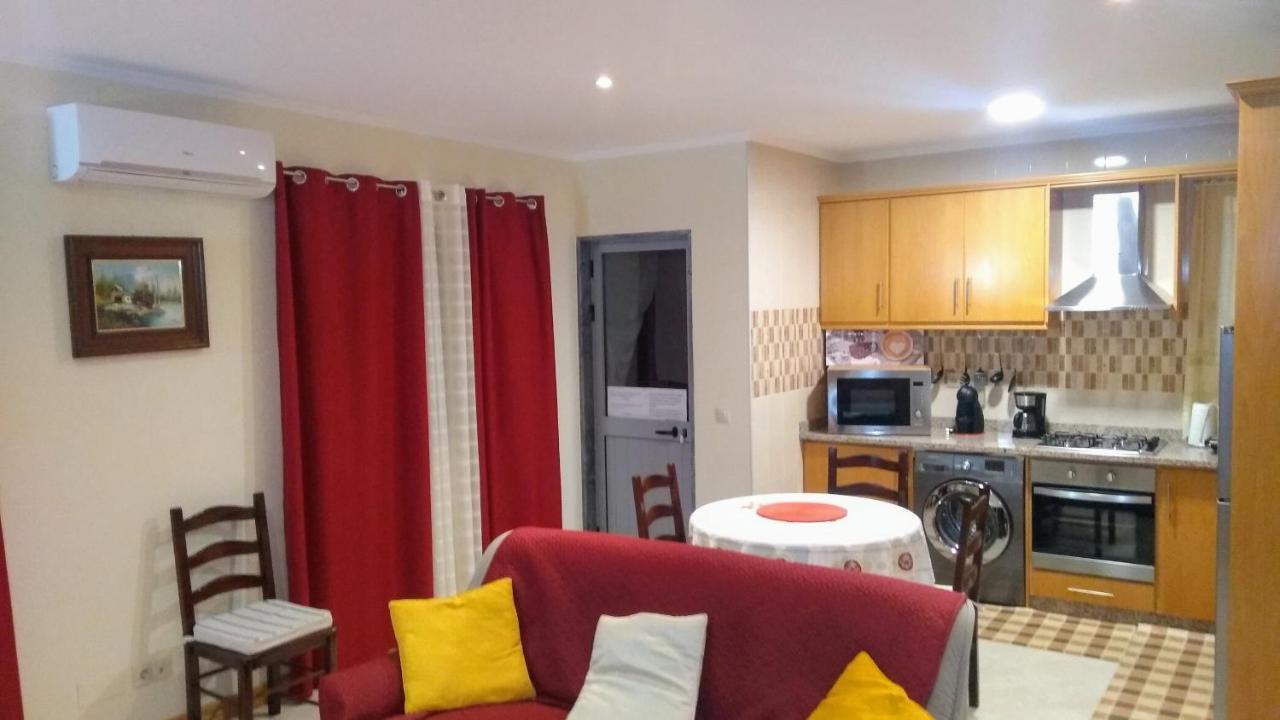 Private Apartament Celestina & Carlos Mindelo Bagian luar foto